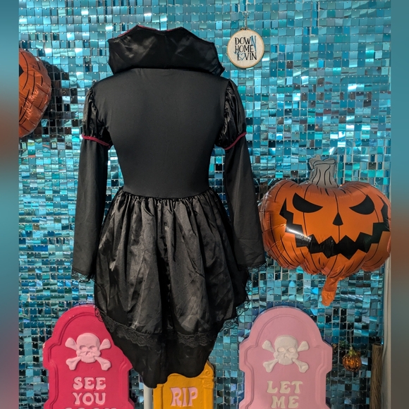 Evil Queen Costume - Picture 3 of 3